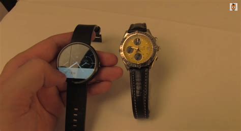 Motorola Moto 360 vs Breitling Chronomat Longitude 